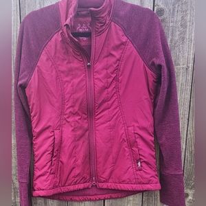 Prana Women's S Burgandy Soft Shell Jacket Full Zip Sleeve Cuffs Zip Also